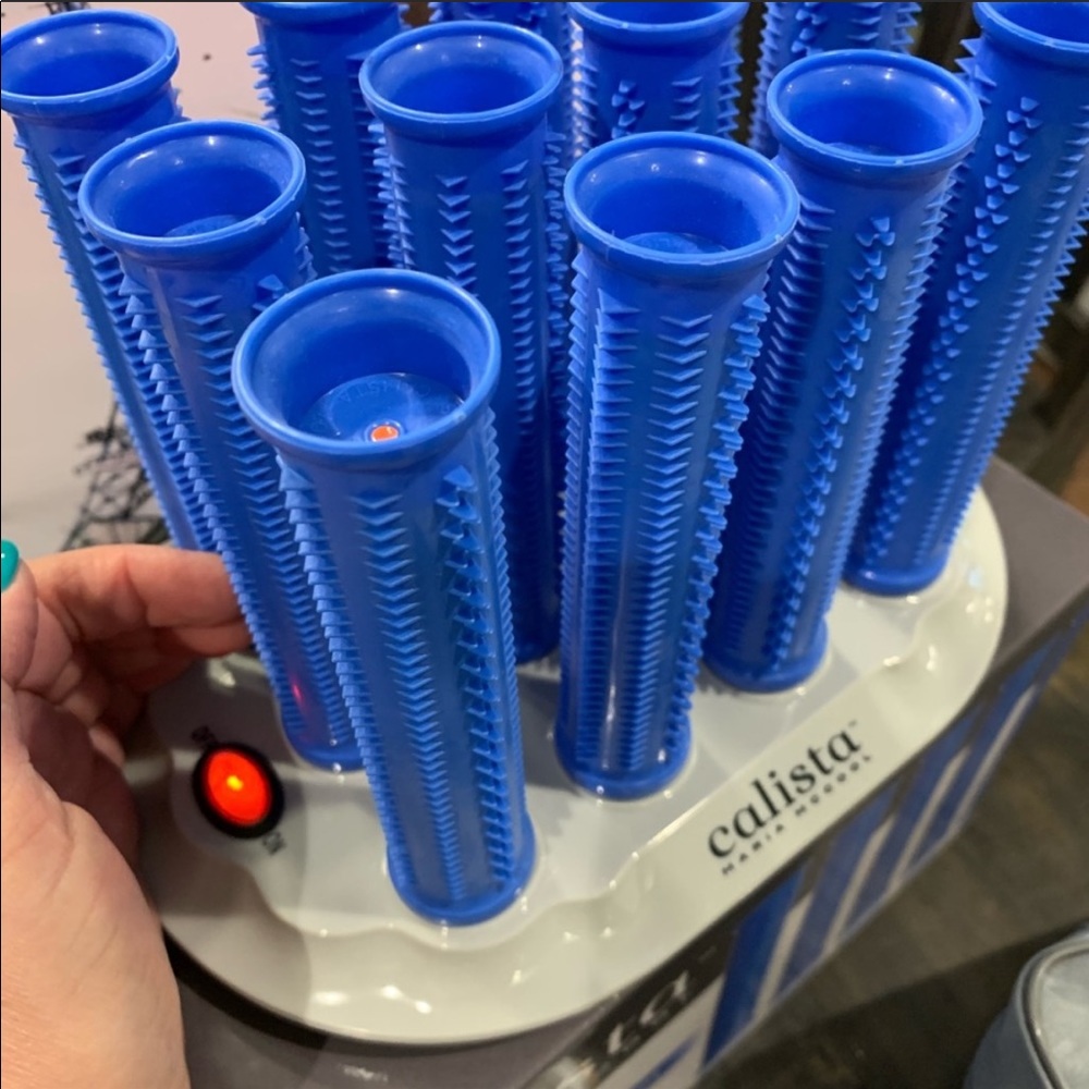 Calista Maria McCool Ion Hot Rollers